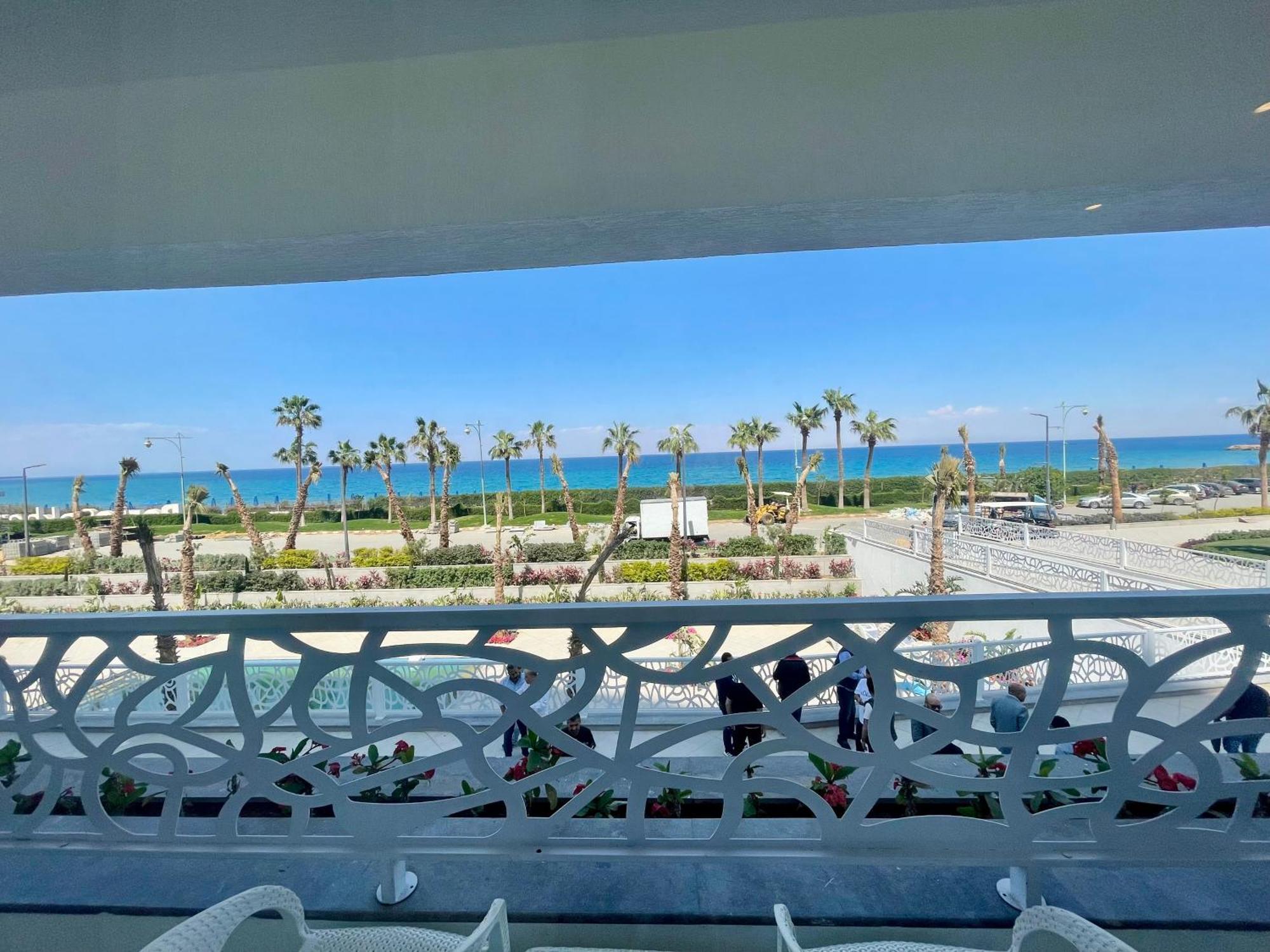Porto Sokhna Beach Resort アインソフナ エクステリア 写真