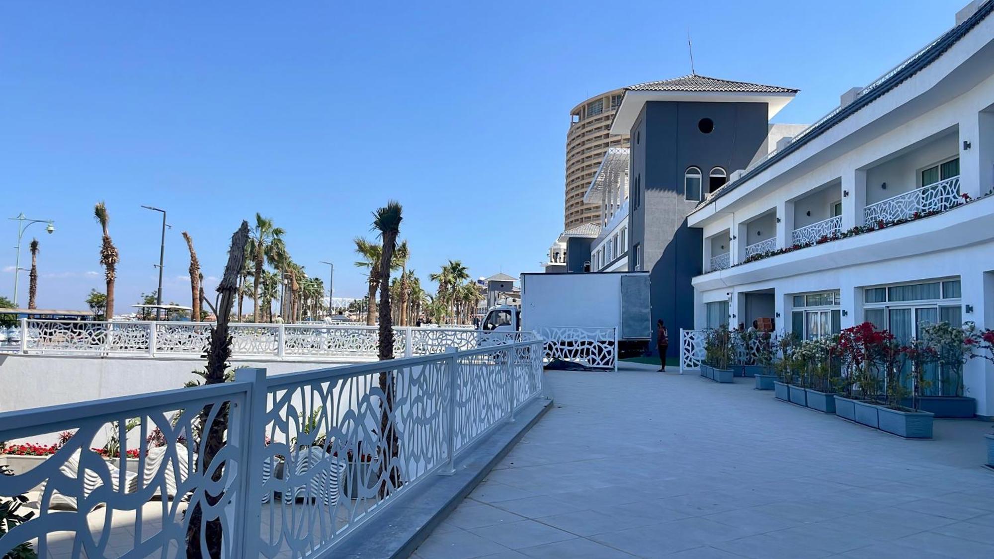 Porto Sokhna Beach Resort アインソフナ エクステリア 写真