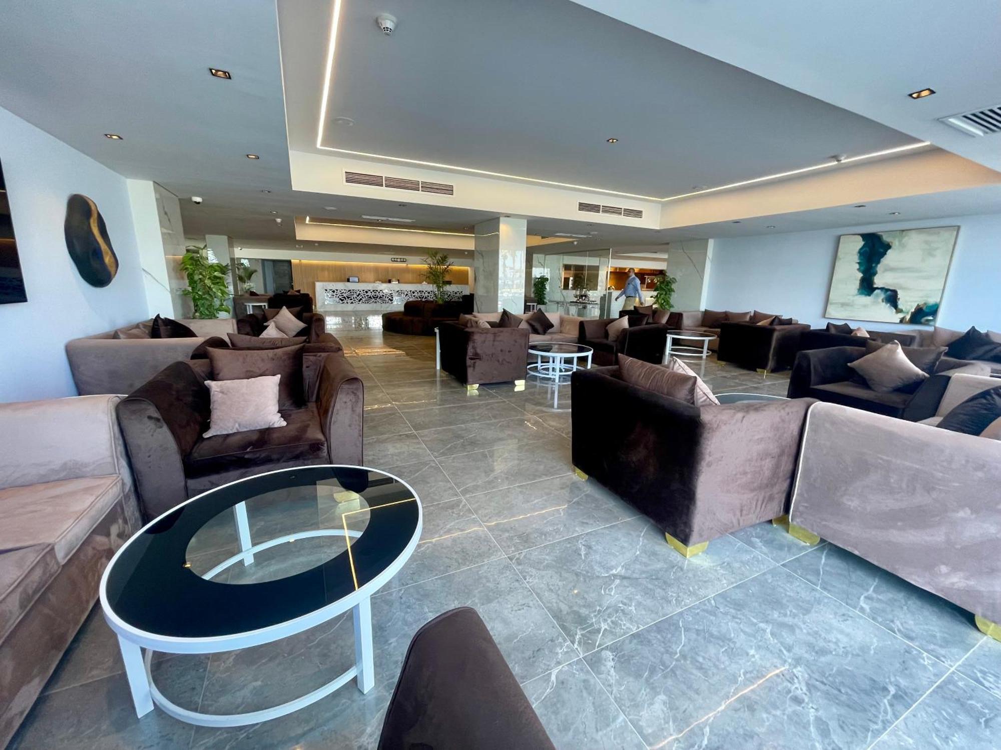 Porto Sokhna Beach Resort アインソフナ エクステリア 写真